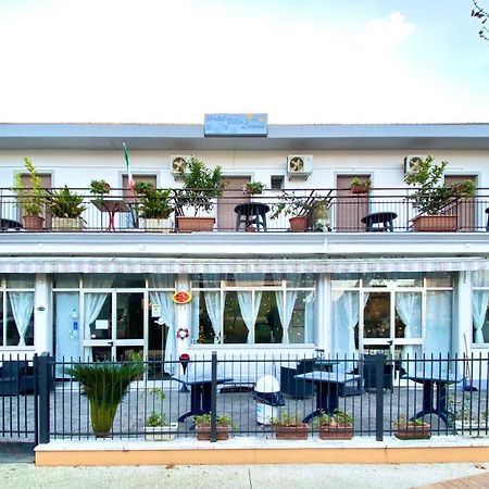 Hotel Villa Lorena 리미니 외부 사진