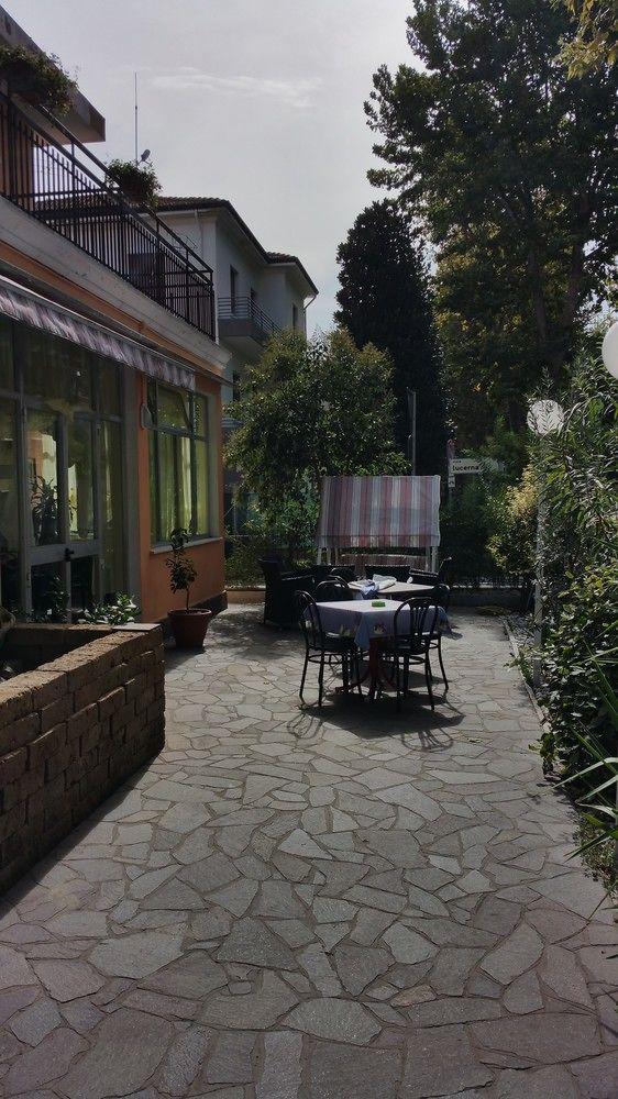 Hotel Villa Lorena 리미니 외부 사진