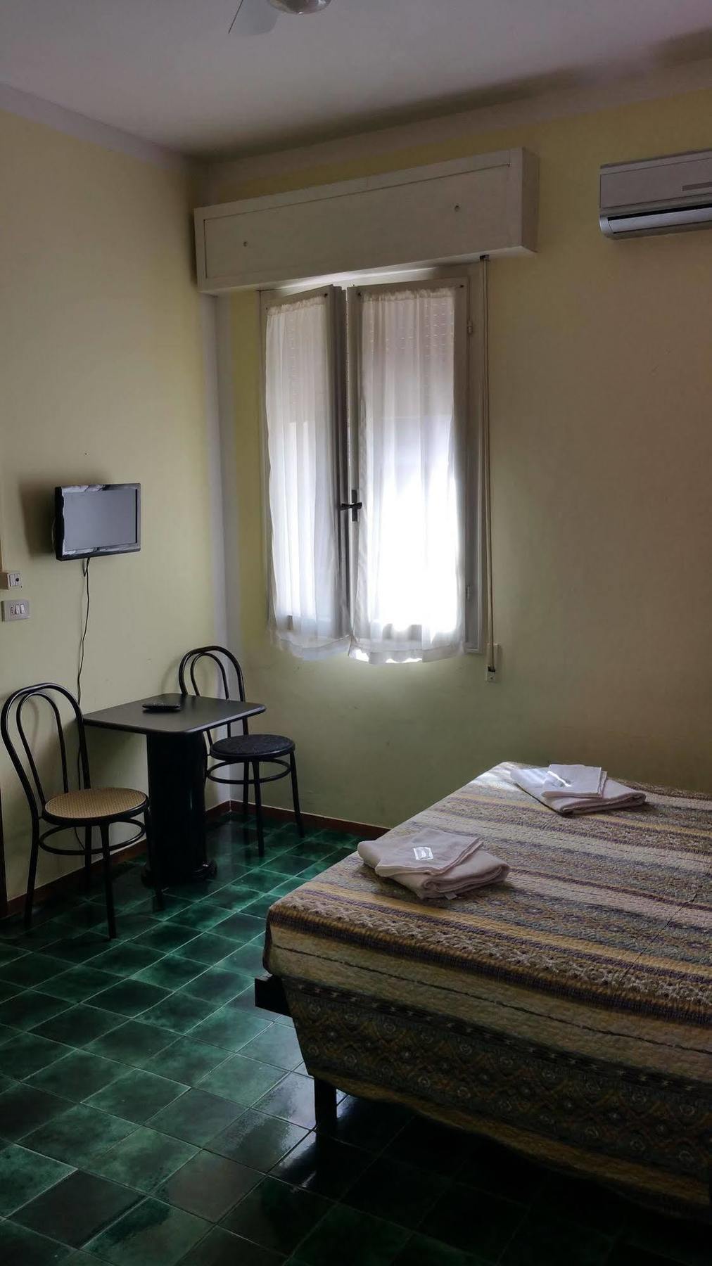 Hotel Villa Lorena 리미니 외부 사진