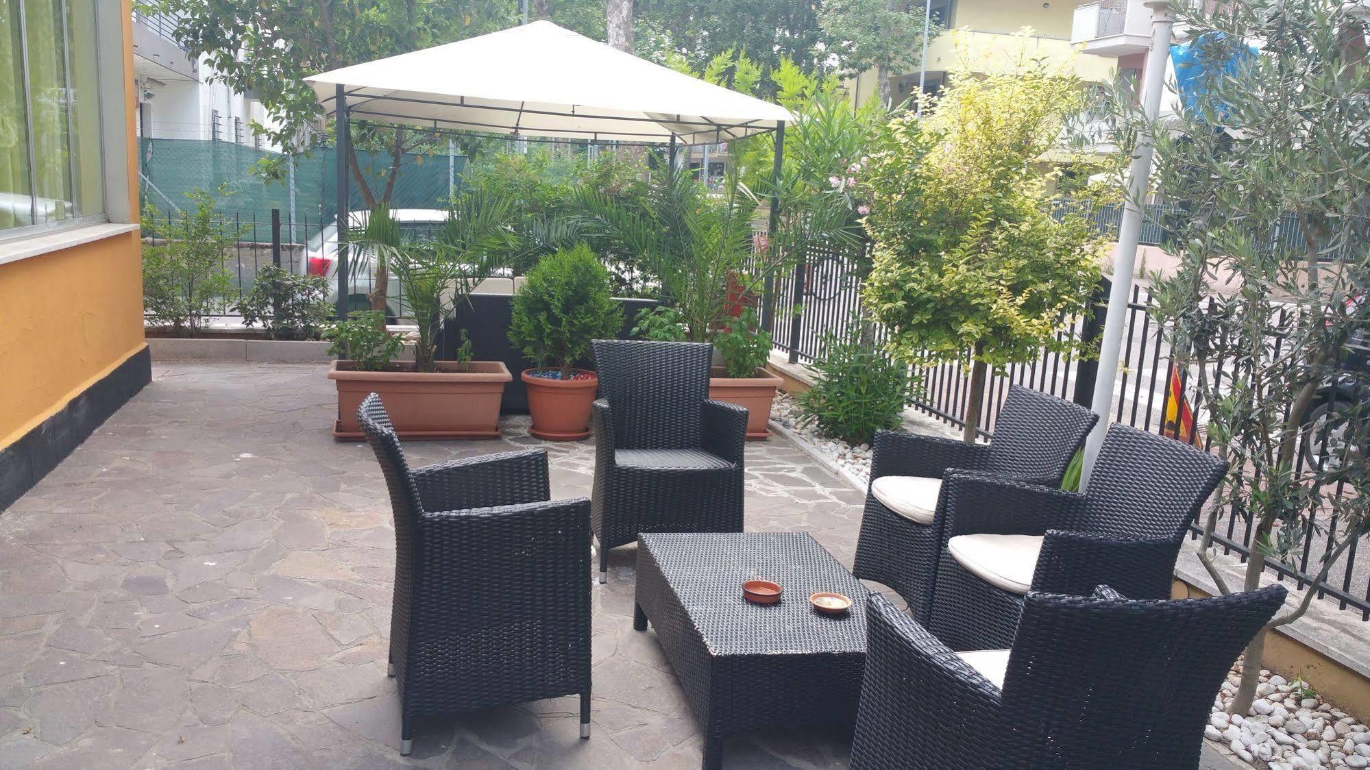 Hotel Villa Lorena 리미니 외부 사진